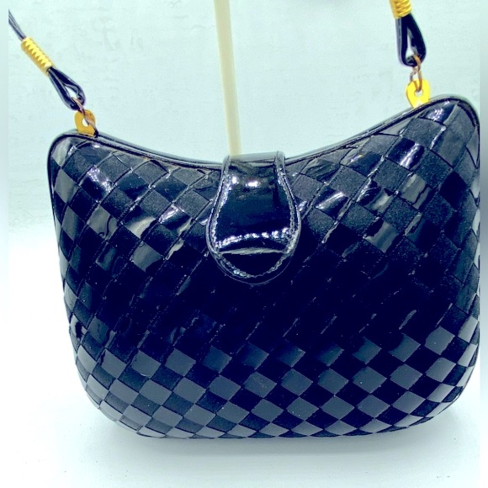 Vintage Small Black Woven Clutch/ Evening Bag Has Snap Closure 7”x6 1/2”x 2” - Picture 6 of 10